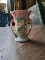 Approx 6in tall Hull Pottery Vase