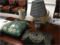 Decorator Lamps & Pillows (5) PC