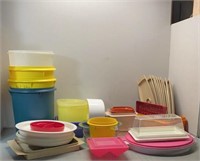 Tupperware storage containers most without lids,