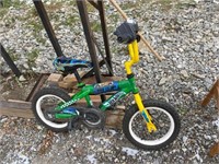 CHILDS BIKE