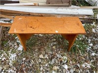 SMALL WOOD BENCH