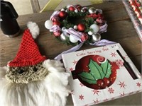 Wreath ~ Platter & Decor