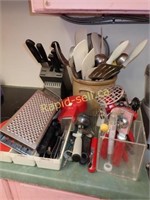 Kitchen Cutlery & Utensils