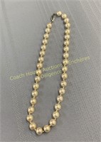 Pearl necklace, collier de perles, app. 5mm, 15"