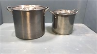 2 stainless pots w lids