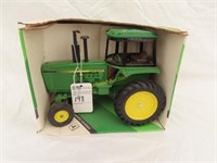 John Deere row crop tractor 1/16th scale