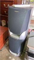 Aiwa CD system w/remote & speakers