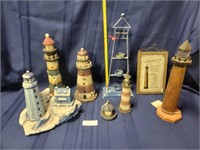 FLAT BOX OF DECORATIVE LIGHTHOUSE ITEMS