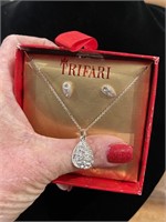 Nice TRIFARI Earrings and Necklace Set