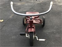 PUO Tricycle Front Tire Is Damaged missing left