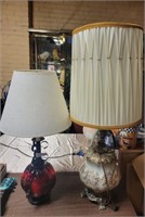 2 NON-MATCHING ELECTRIC TABLE LAMPS W/SHADES