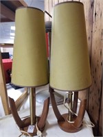 MCM pair of lamps wooden base