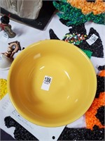 Yellow stoneware bowl