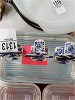 Hand painted delft blue salt and pepper