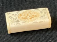 Oriental Small Bone Box with Reticulated Birds Lid