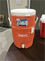Igloo 5 gallon water cooler