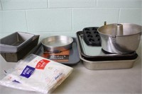Baking Pans, Cookie Sheets & More