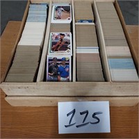 lot of baseball cards