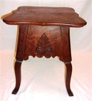Small 1930's Oak table.