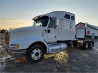 2007 International 9400i Sleeper Semi