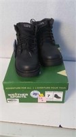 Men's size 7 black winter boots