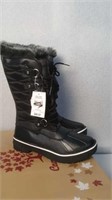 Ladies size 7 black tall winter boots