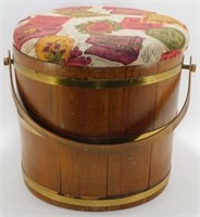 * Covered Wooden Barrel Storage Container