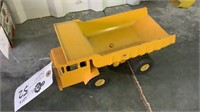 Ertl International Off Road Dump Truck Toy