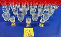 92 - 31 PIECES ASSORTED GLASSWARE