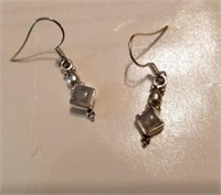 NEW 925 silver and moonstone earrings, in gift