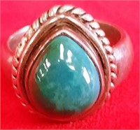11 - LADIES STERLING SILVER & STONE RING (A6)