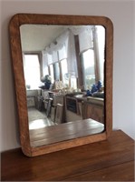 Vintage Mirror in Wood Frame, 21"x27”