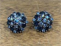 Gorgeous Vintage Blue TRIFARI Clip on Earrings