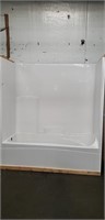 White 1-Piece Fiberglass Tub/Shower Insert W/