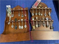 (2) Vintage souvenir spoon holders & spoons #2