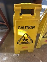 FOLDING WET FLOOR SIGN