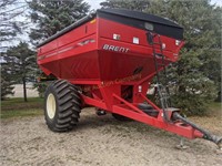 2011 Brent 782 grain cart, red