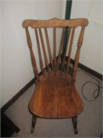 LYNCHBURG PICK UP/ Early Wooden Chair