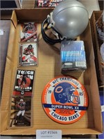 FLAT BOX OF FOOTBALL CARDS & COLLECTIBLES