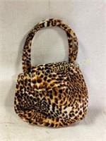 Little girls small leopard purse