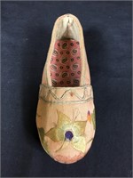 Chinese - 1 Child's Shoe