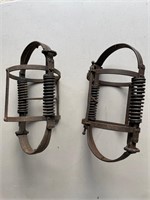 Lot of 16 Coil Spring, Jumper, and Tunnel Traps