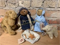 Boyds Bears nativity set with tags