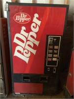 Dr Pepper Can Vending Mach. 29 1/2 x 40 1/2 x 78“