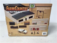 Farm Country JD Dealership Set NIB
