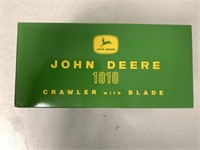 John Deere 1010 Crawler with Blade NIB