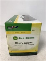 JD Slurry Wagon / 7400 Forage Harvester