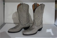 Size 6b Cowboy Boots