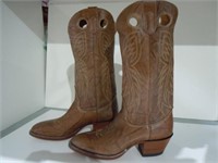 Size 8.5b Cowboy Boots