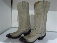 Size 8.5b Cowboy Boots